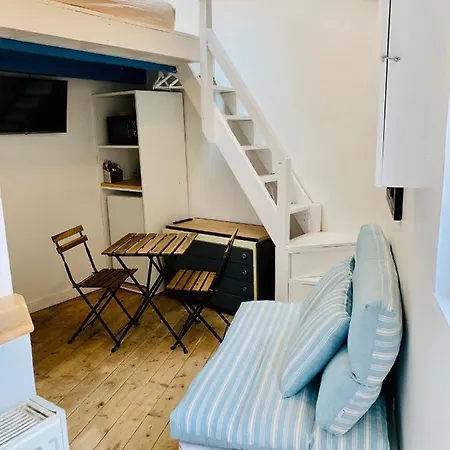 بيت للعطل Eco Mezzanine Wifi Piscine Stationnement Gratuit Terrasse Dans Jardin