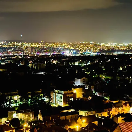 Casa vacanze Eco Mezzanine Wifi Stationnement Rue Gratuit Terrasse Dans Jardin Rouen