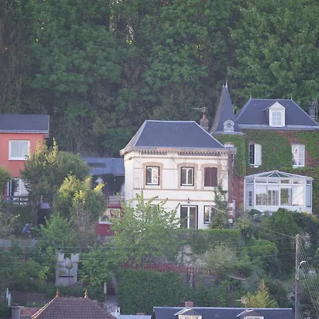 Casa vacanze Eco Mezzanine Wifi Stationnement Rue Gratuit Terrasse Dans Jardin Rouen