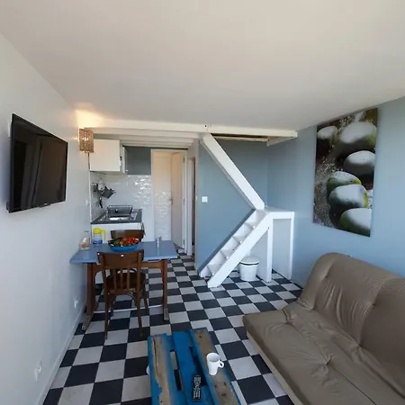 Eco Mezzanine Wifi Stationnement Rue Gratuit Terrasse Dans Jardin Rouen