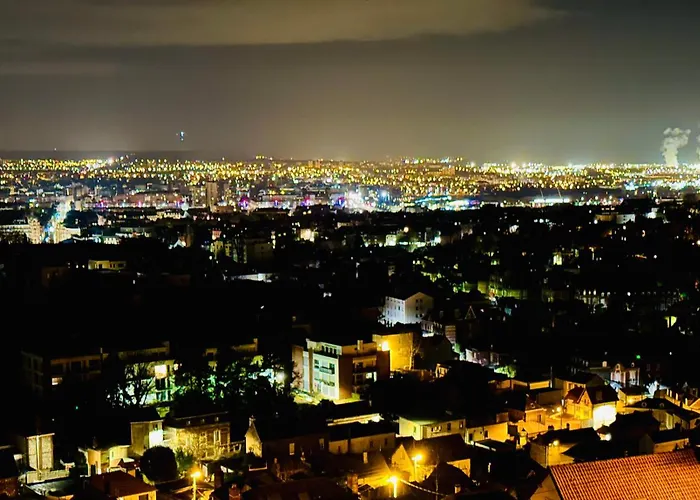 度假居 Eco Mezzanine Wifi Stationnement Rue Gratuit Terrasse Dans Jardin 鲁昂